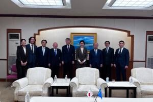 Токиода Халықаралық орталық пен «Сока Гаккай» ұйымының бірлескен дөңгелек үстелі өтіп, ынтымақтастық туралы меморандумға қол қойылды