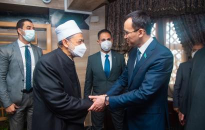 Глава государства пригласил Верховного имама Аль-Азхара в Казахстан