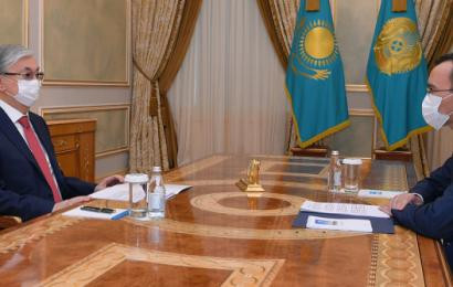 Какие законопроекты и поправки будет рассматривать сенат, рассказал президенту Маулен Ашимбаев