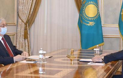 Глава государства принял Председателя Сената Маулена Ашимбаева