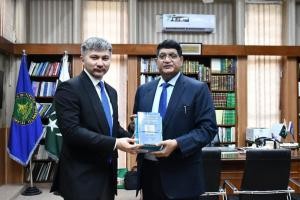 Kazakhstan-Pakistan discuss enhancement of academic cooperation