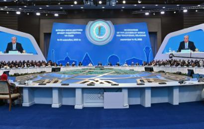 Президент Казахстана принял участие в церемонии закрытия VII Съезда лидеров мировых и традиционных религий