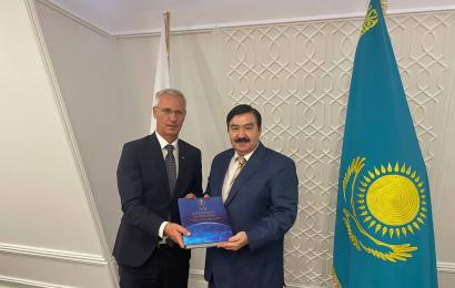 Chairman of the Board of the Center B. Sarsenbayev  held a meeting with the Secretary of state for Church and Ethnic Relations  of the Prime Minister's office of Hungary