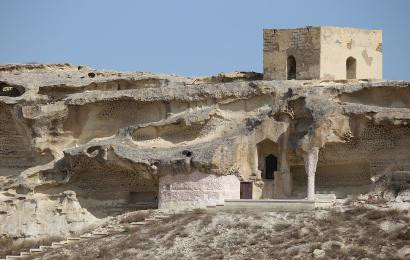 Подземная мечеть и некрополь Шакпак ата