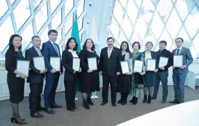 Председатель Правления Центра Н. Назарбаева поздравил коллектив с  30-летием Независимости Казахстана