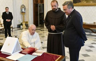 Папа Римский высоко оценил реформы Токаева
