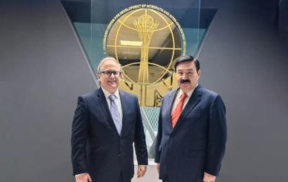 Chairman of the Management Board of the N. Nazarbayev Center  Bulat Sarsenbayev met with the Ambassador of Israel to Kazakhstan  Edwin Yabo Glusman