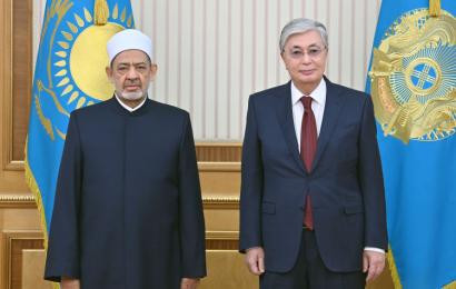 Grand Imam of Al-Azhar meets President of the Republic of Kazakhstan