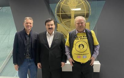Meeting of the Chairman of the Board of the Center B.Sarsenbayev with the founder of the movement «Bike for Peace» Tore Narland