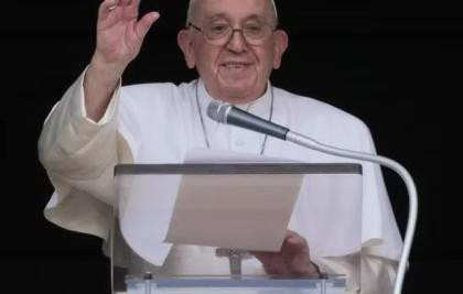 Pope heads to Kazakh interfaith congress, without patriarch